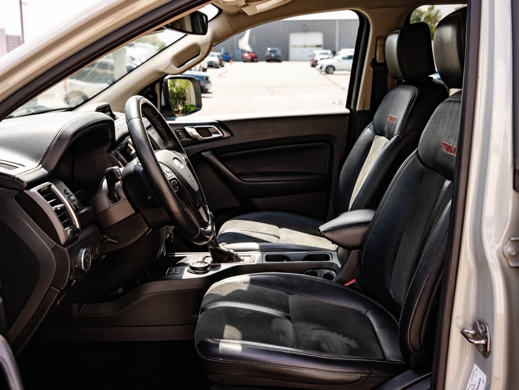 Used 2021 Cactus Gray Ford Lariat image 22