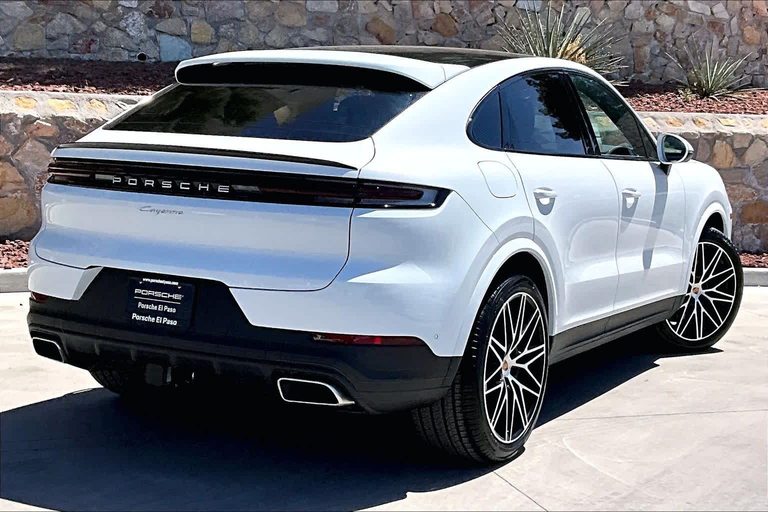 New 2026 White Porsche  image 7