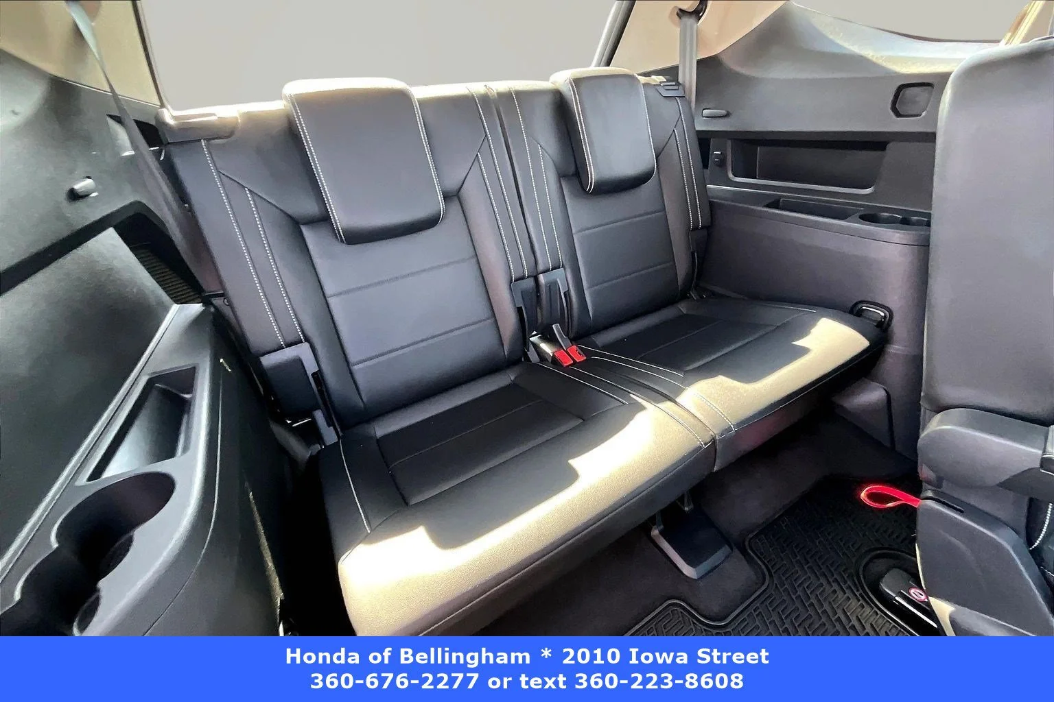 Used 2021 Deep Black Volkswagen 3.6L V6 SEL R-Line image 23