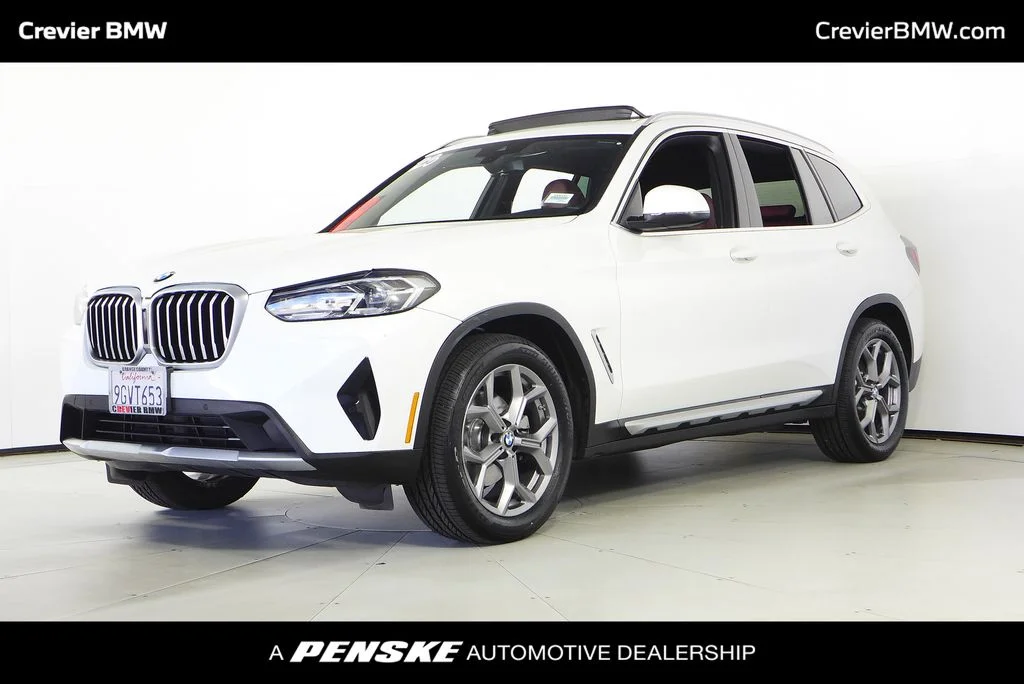 2023 BMW X3 sDrive30i's photo