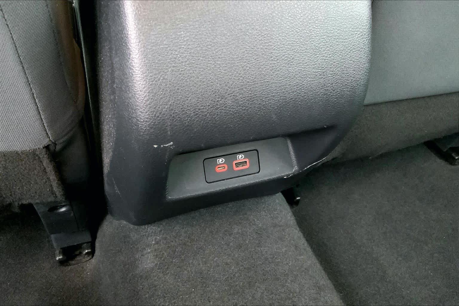 Used 2022 Gun Metallic Nissan 2.5 SV image 35