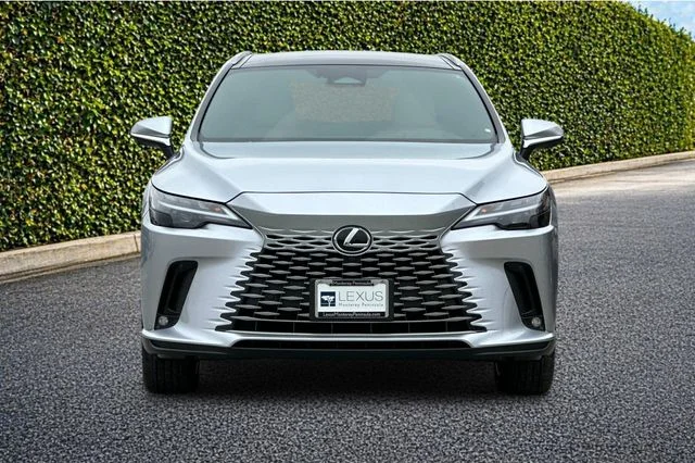 New 2026 Iridium Lexus PREMIUM PLUS image 3
