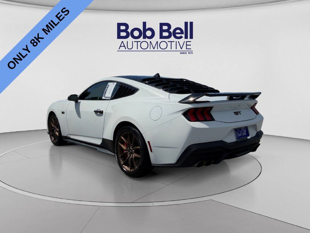 Used 2025 Oxford White Ford GT Premium image 5