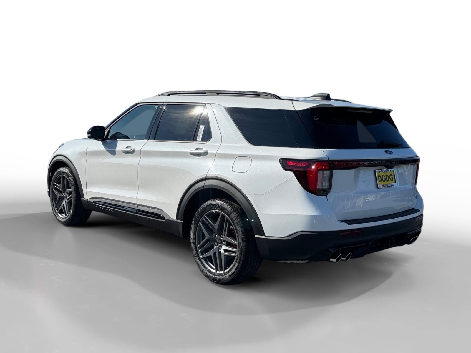 New 2026 Star White Metallic Tri-Coat Ford ST image 3