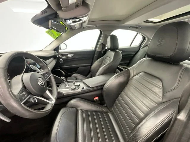 Used 2019 Blue Alfa Romeo Ti Sport image 13