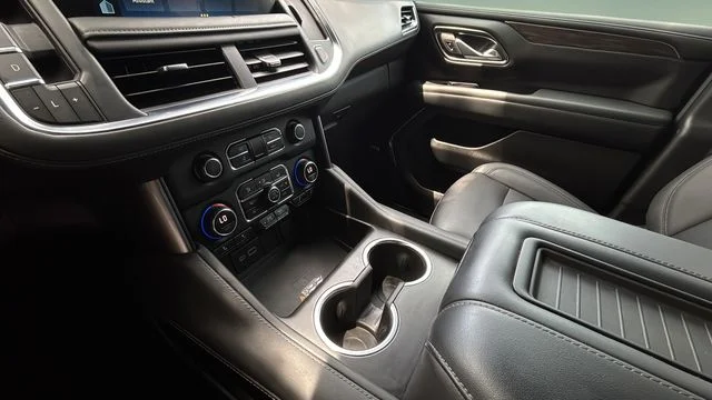 Used 2024 White Chevrolet Z71 image 14
