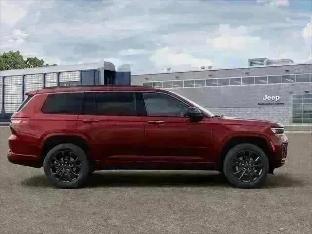 New 2026 Velvet Red Pearl-Coat Exterior Paint Jeep Limited image 91