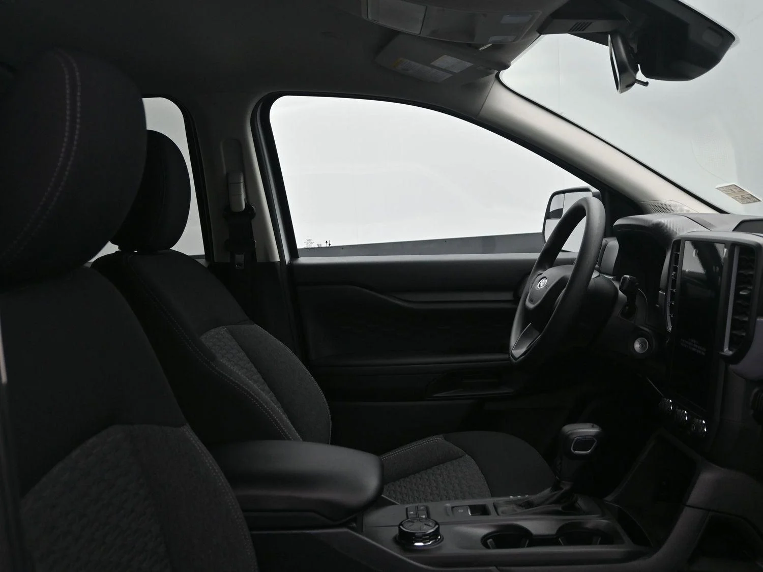 New 2025 Oxford White Ford XL image 8