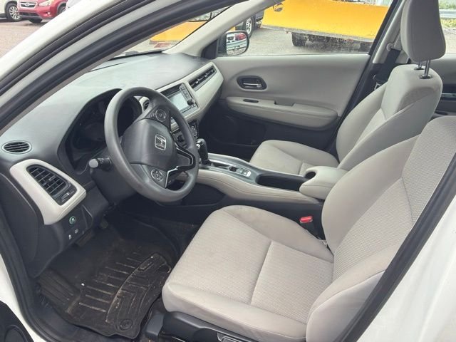 Used 2017 Gray Honda LX image 6