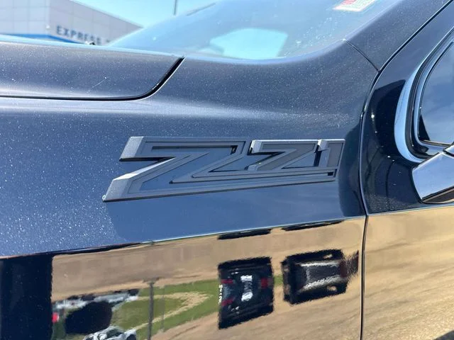 Used 2024 Black Chevrolet Z71 image 8