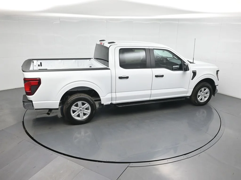 New 2026 White Ford XL image 34