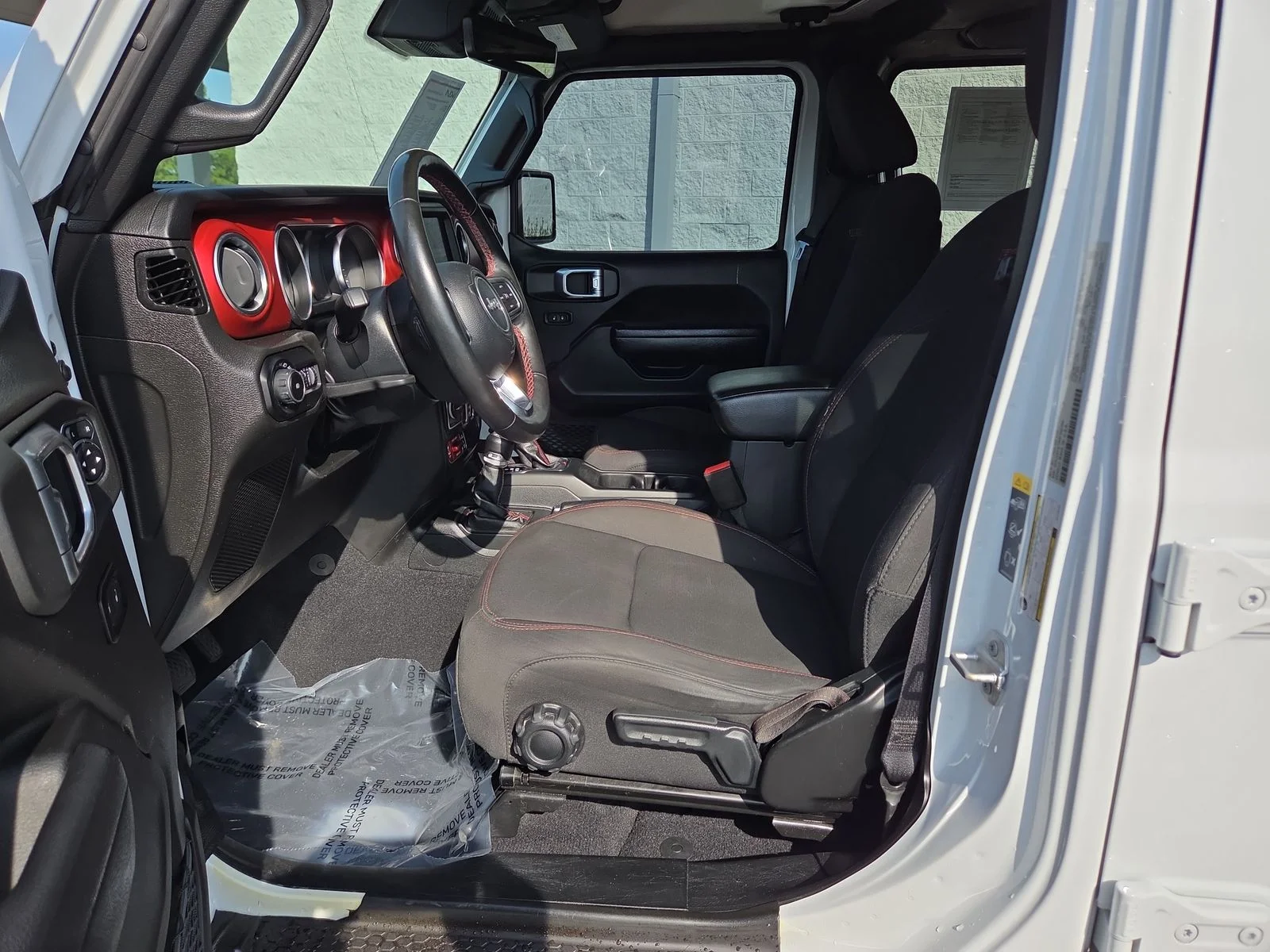 Used 2022 Bright White Clearcoat Jeep Unlimited Rubicon image 10