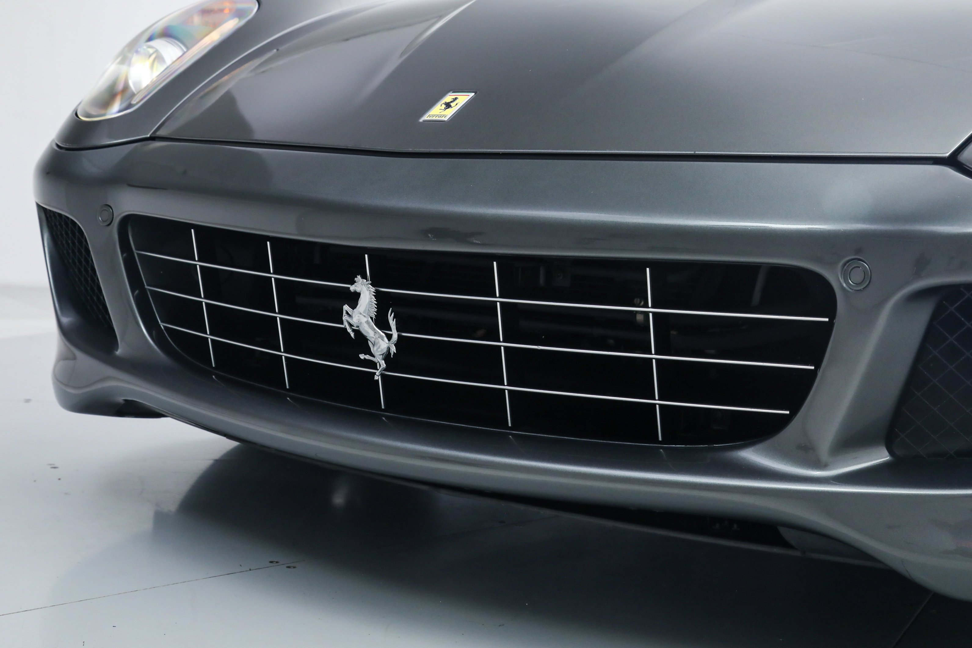 Used 2009 Gray Ferrari  image 14