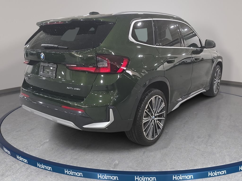 Certified Used 2025 San Remo Green Metallic BMW xDrive28i image 6