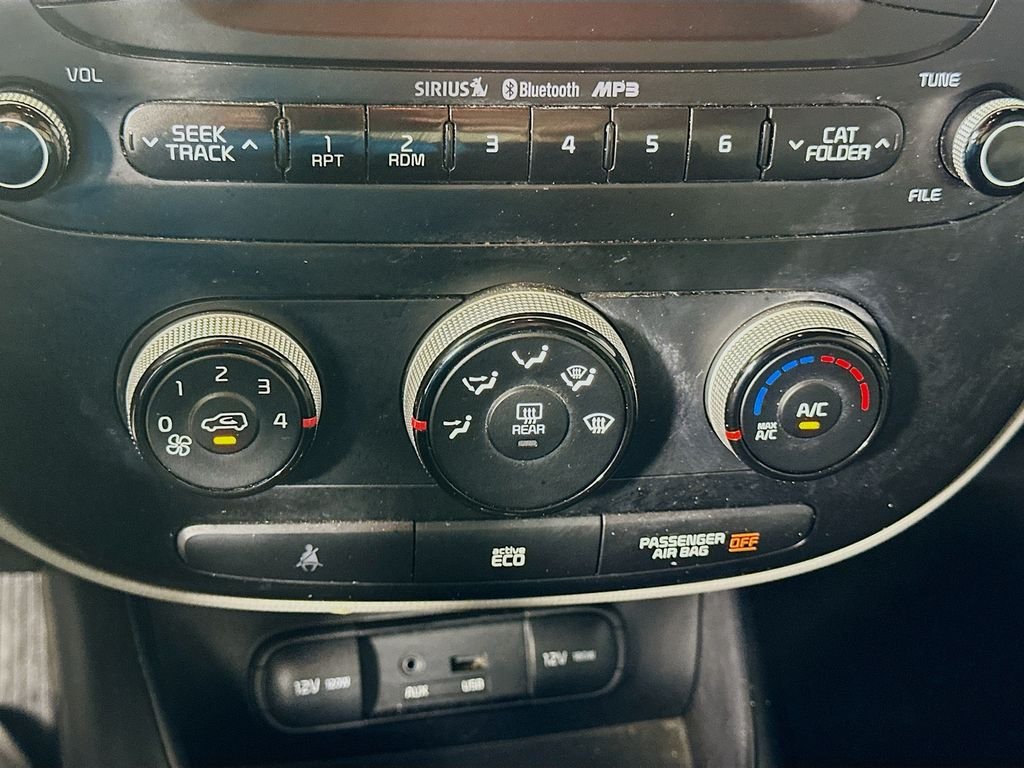 Used 2015 Black Kia Plus image 14