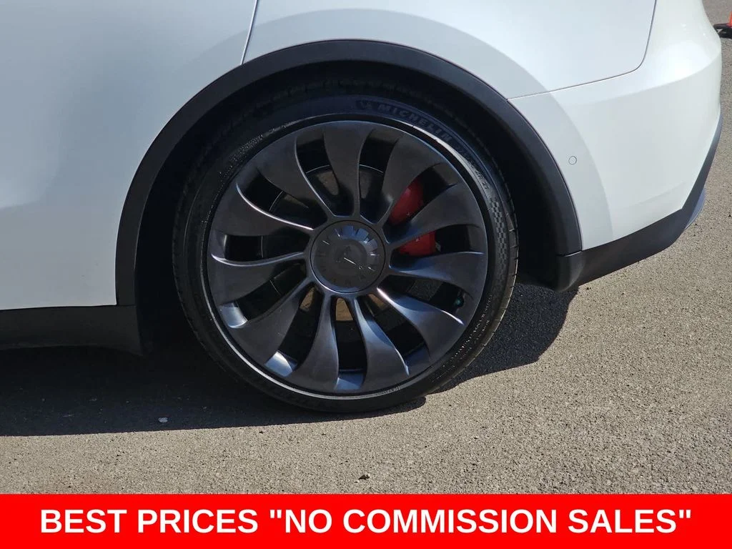 Used 2022 White Tesla Performance image 38