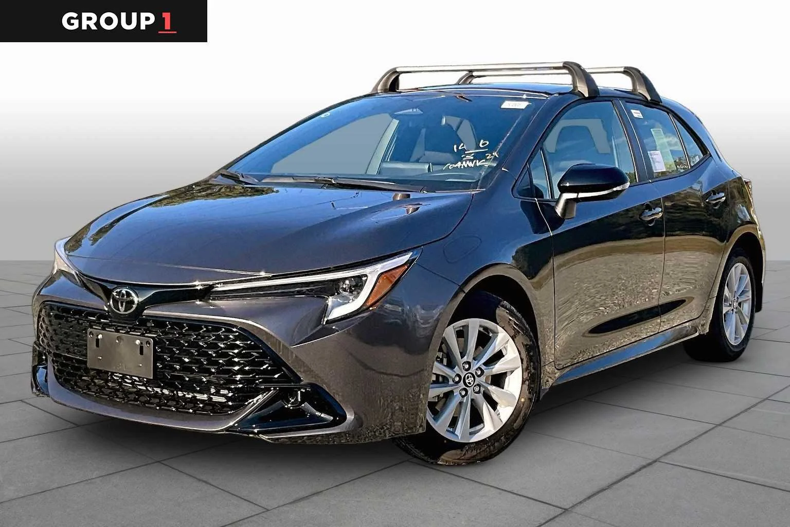 2027 Toyota Corolla Hatchback SE