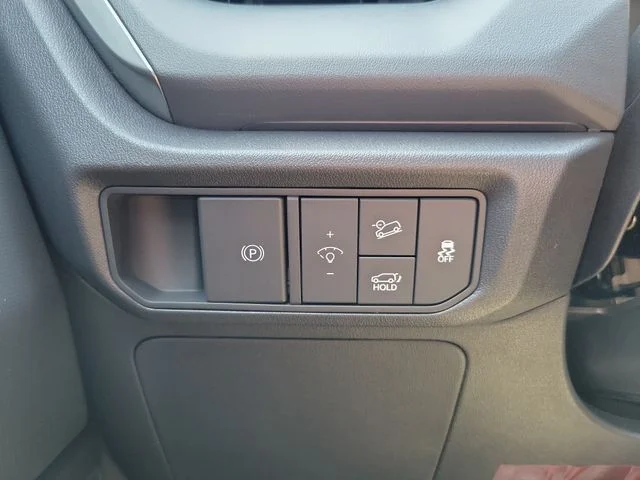 New 2027 Magma Red Matte Kia X-Line S image 28