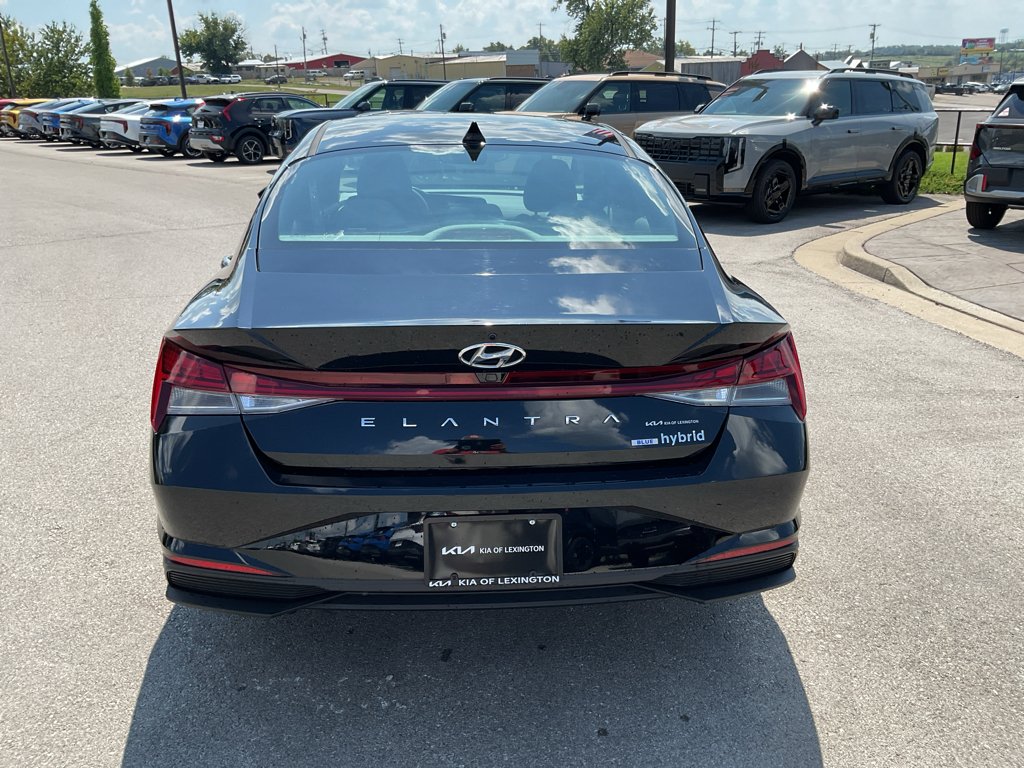 Used 2023 Onyx Black Hyundai Blue image 8