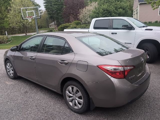 Used 2015 Toyota Corolla LE with VIN 2T1BURHE9FC239112 for sale in Woonsocket, RI