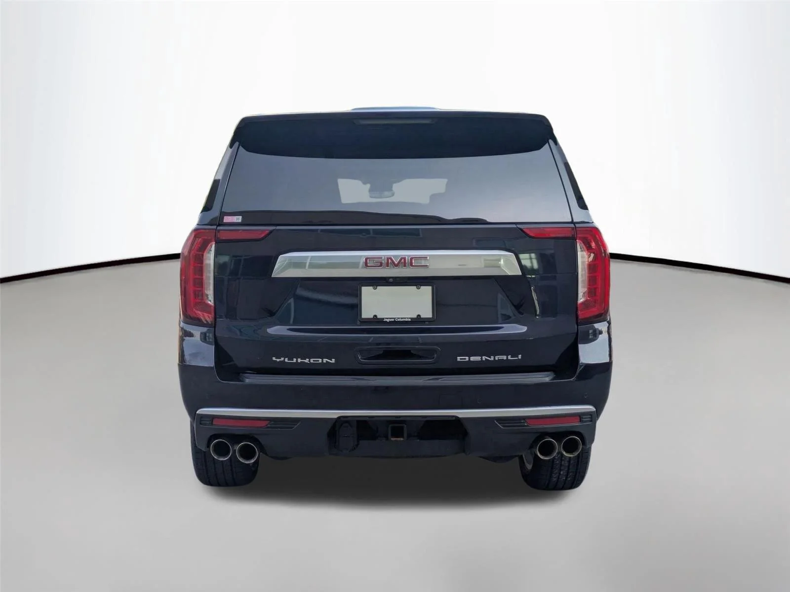 Used 2024 Midnight Blue Metallic GMC Denali image 7