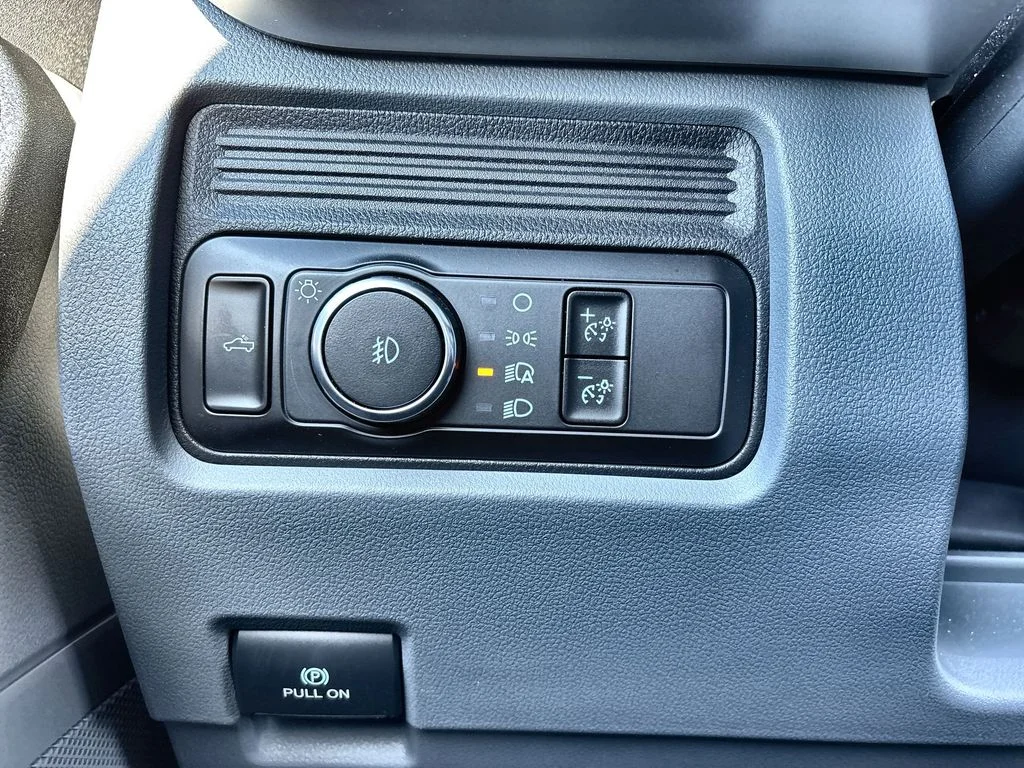 Used 2024 White Ford XL image 32