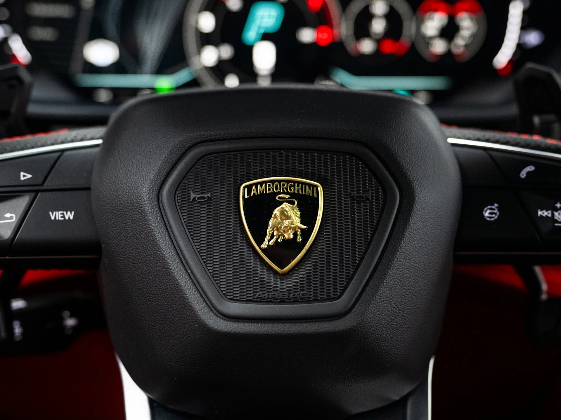 Used 2025  Lamborghini SE image 76