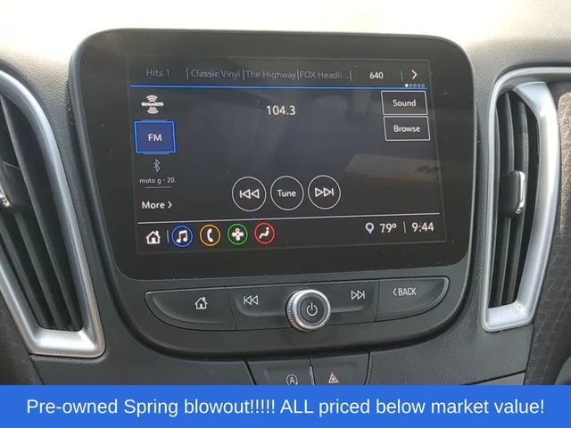 Used 2025 White Chevrolet LT image 30