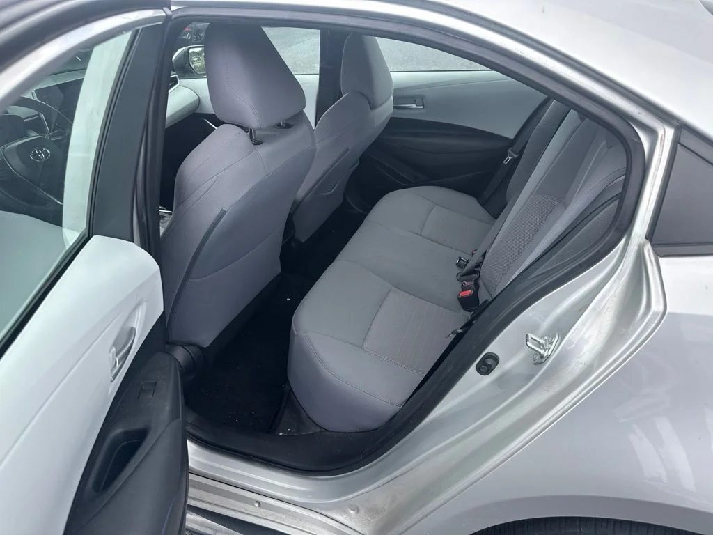 Used 2020 Classic Silver Metallic Toyota SE image 11