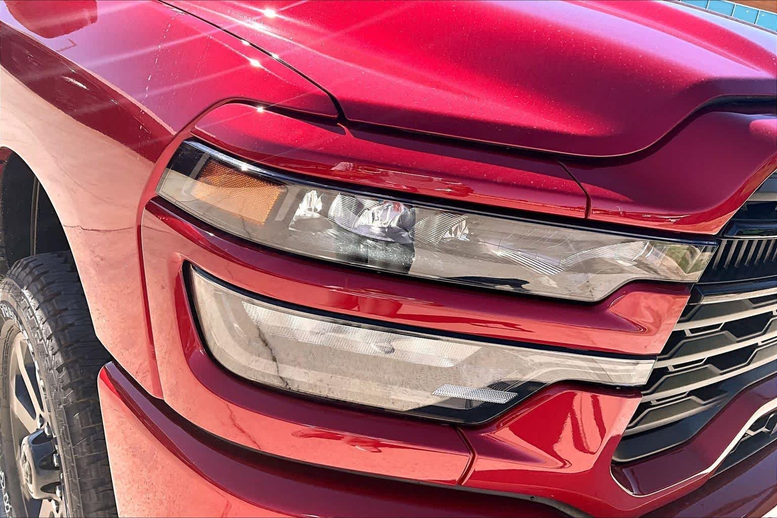 New 2026 Molten Red Pearl-Coat Exterior Paint RAM Big Horn image 14