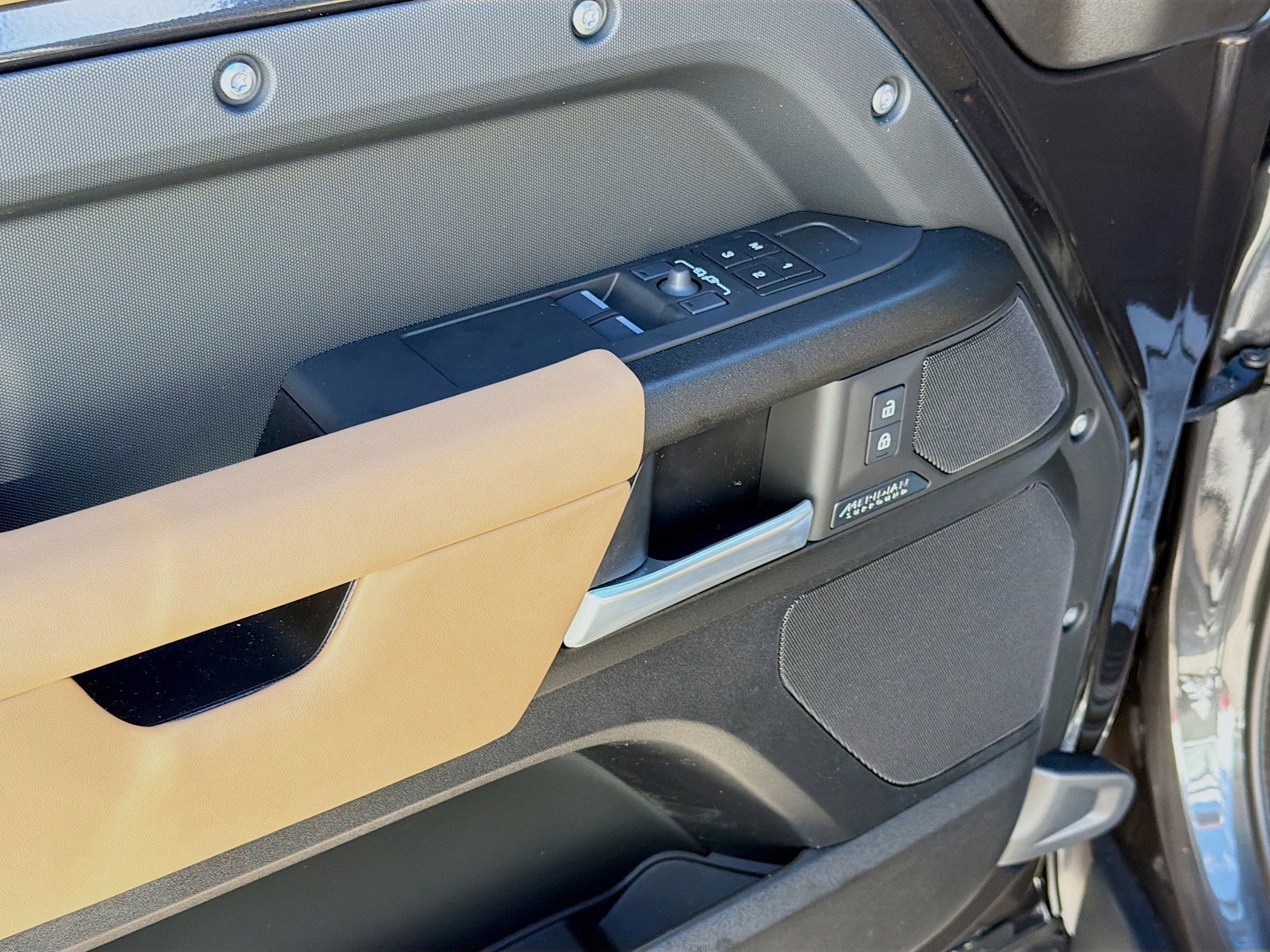 New 2026 Carpathian Grey LAND ROVER V8 image 21