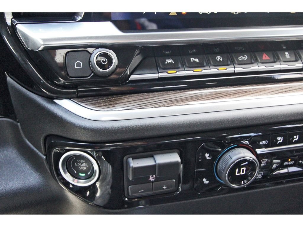 Used 2026 Black Chevrolet LT image 27