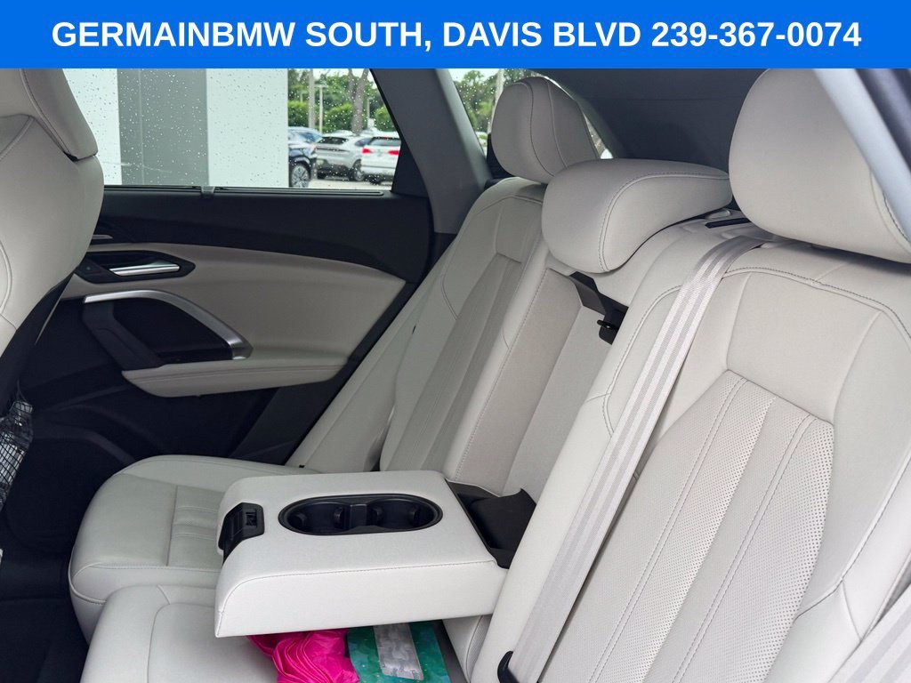 Used 2025  Audi 2.0T Prestige image 14
