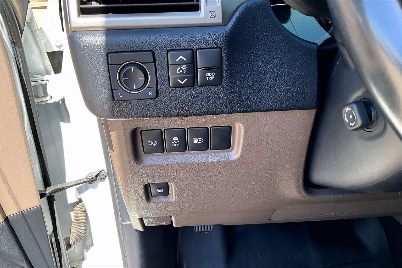 Used 2020 Starfire Pearl Lexus Premium image 63