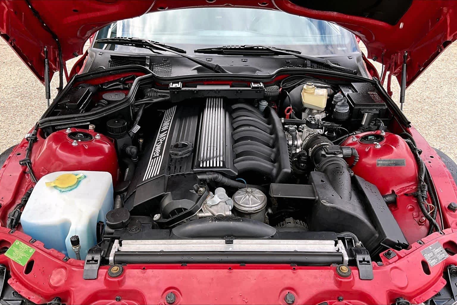 Used 2000 Imola Red BMW 3.2L image 29