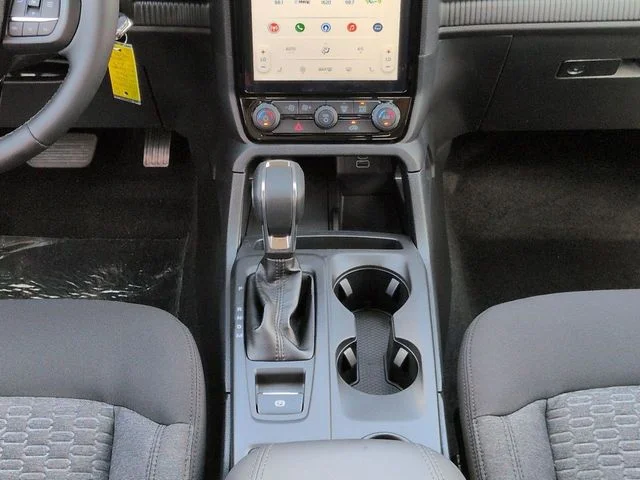 New 2026 Oxford White Ford XLT image 19