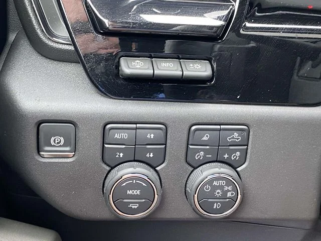 Used 2025 White Chevrolet ZR2 image 24