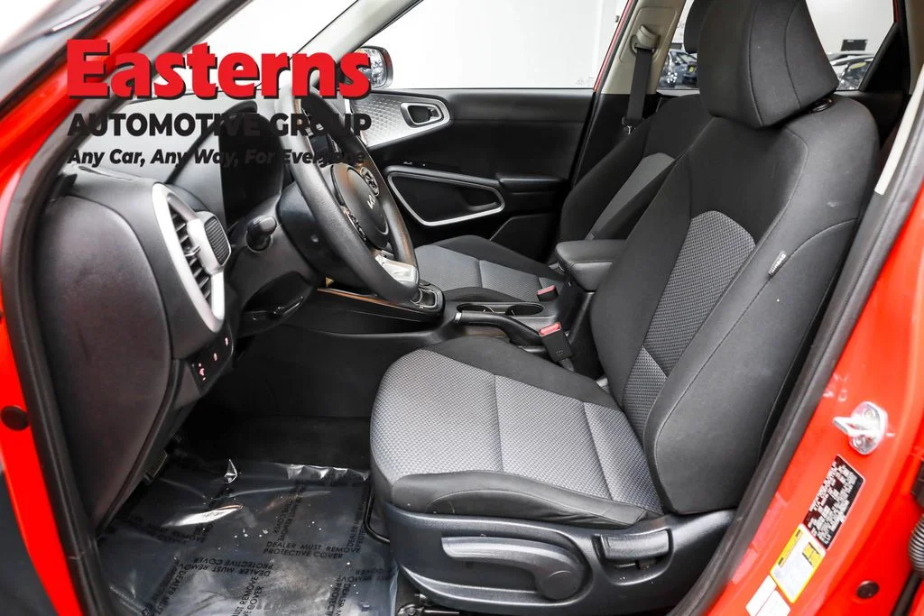 Used 2022 Red Kia LX image 14