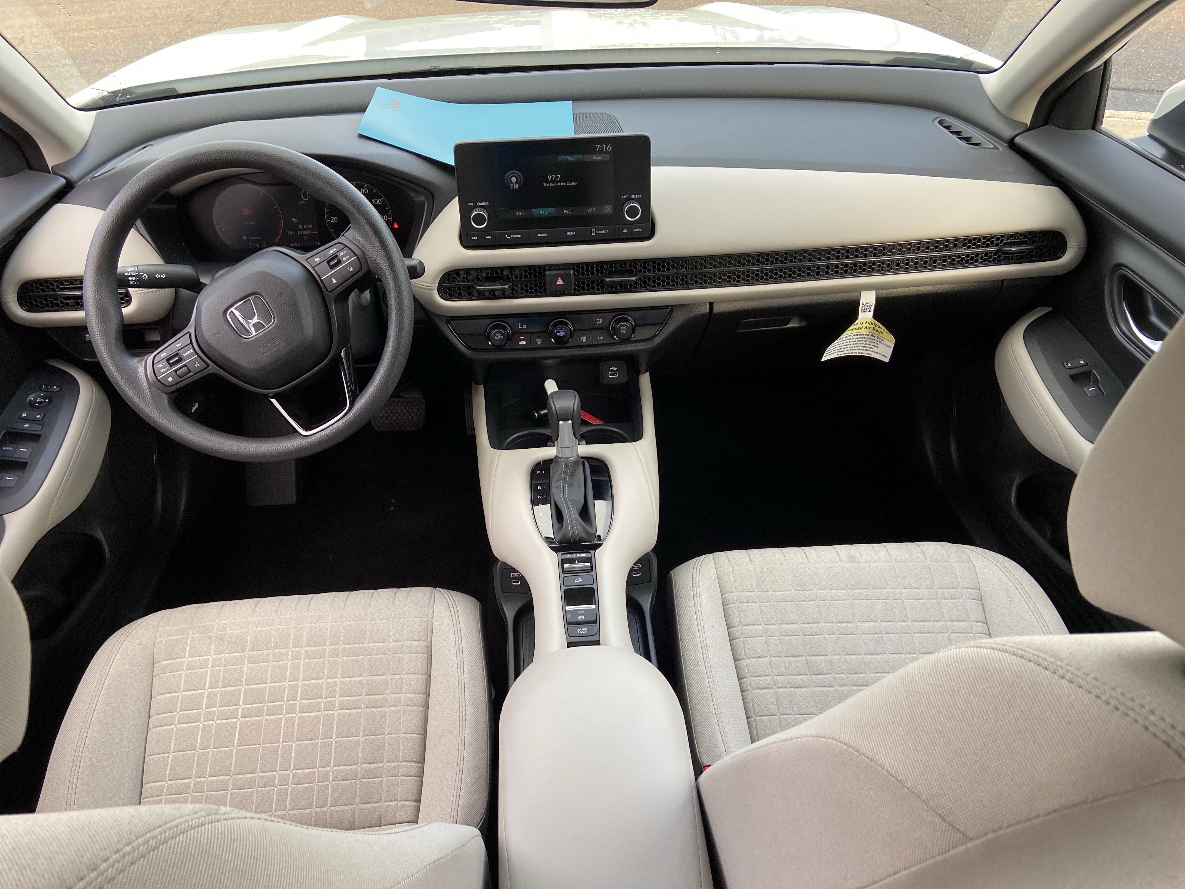Used 2025 Platinum White Pearl Honda LX image 49