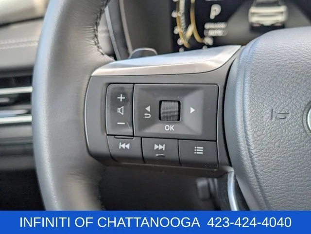 Certified Used 2026 White INFINITI LUXE image 29