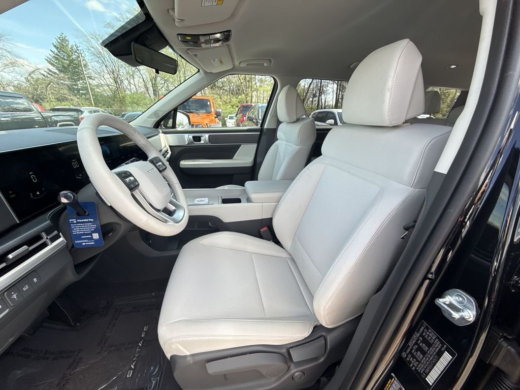 New 2026 Black Hyundai SE image 11