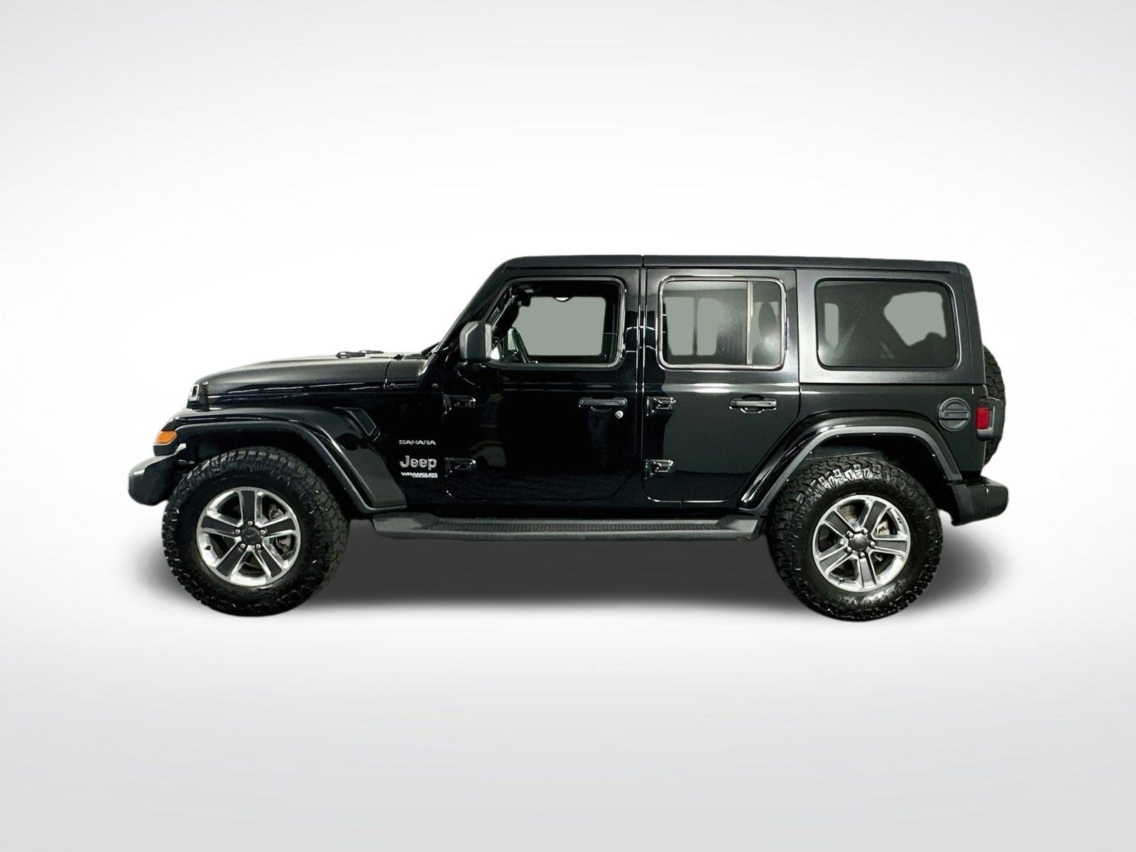 Used 2022 Black Clearcoat Jeep Unlimited Sahara image 5