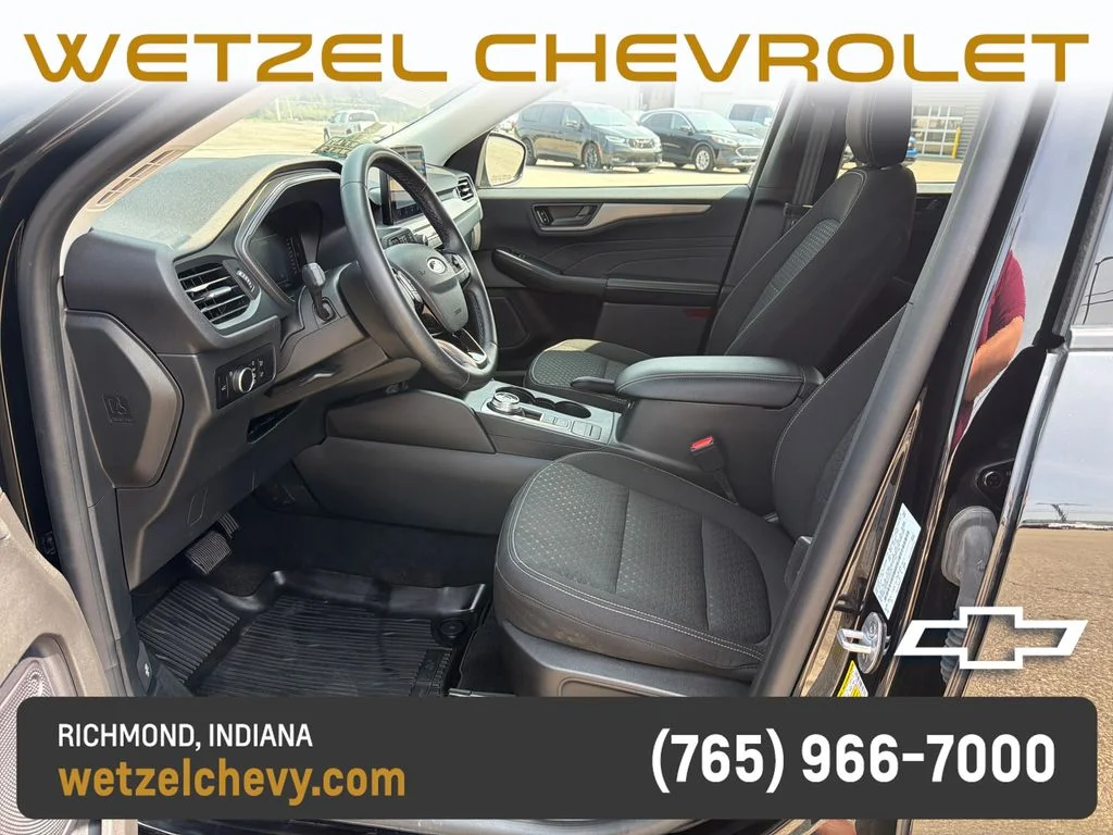 Used 2023 Black Ford Active image 12
