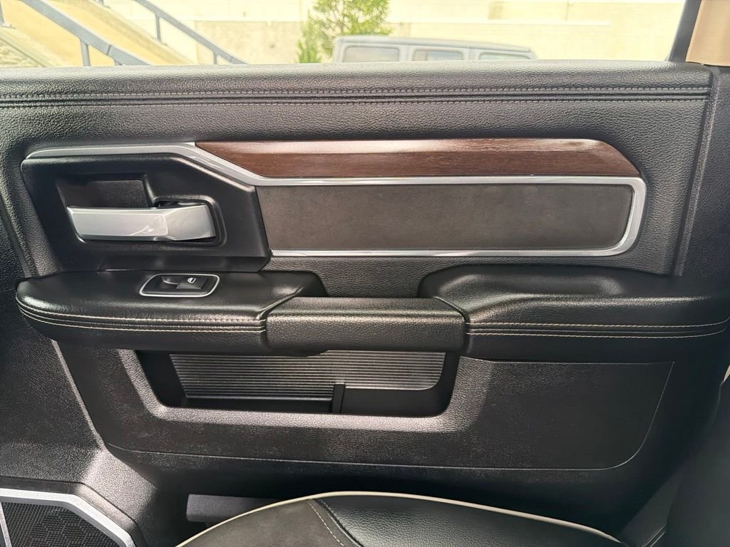 Used 2022 Silver Ram Laramie image 14