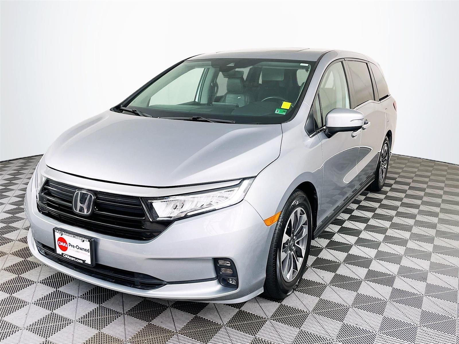 Used 2022 Lunar Silver Metallic Honda EX-L image 3