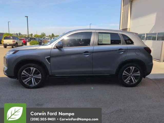 Used 2022 Mercury Gray Metallic Mitsubishi  image 6