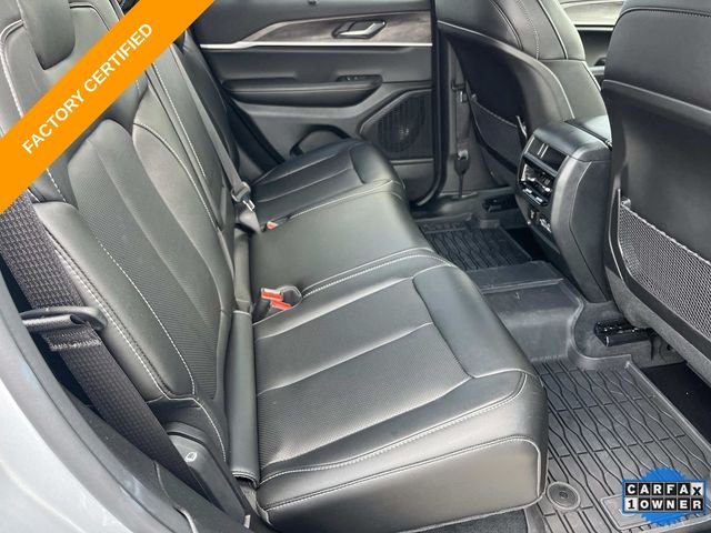 Used 2025 Silver Jeep Limited image 22