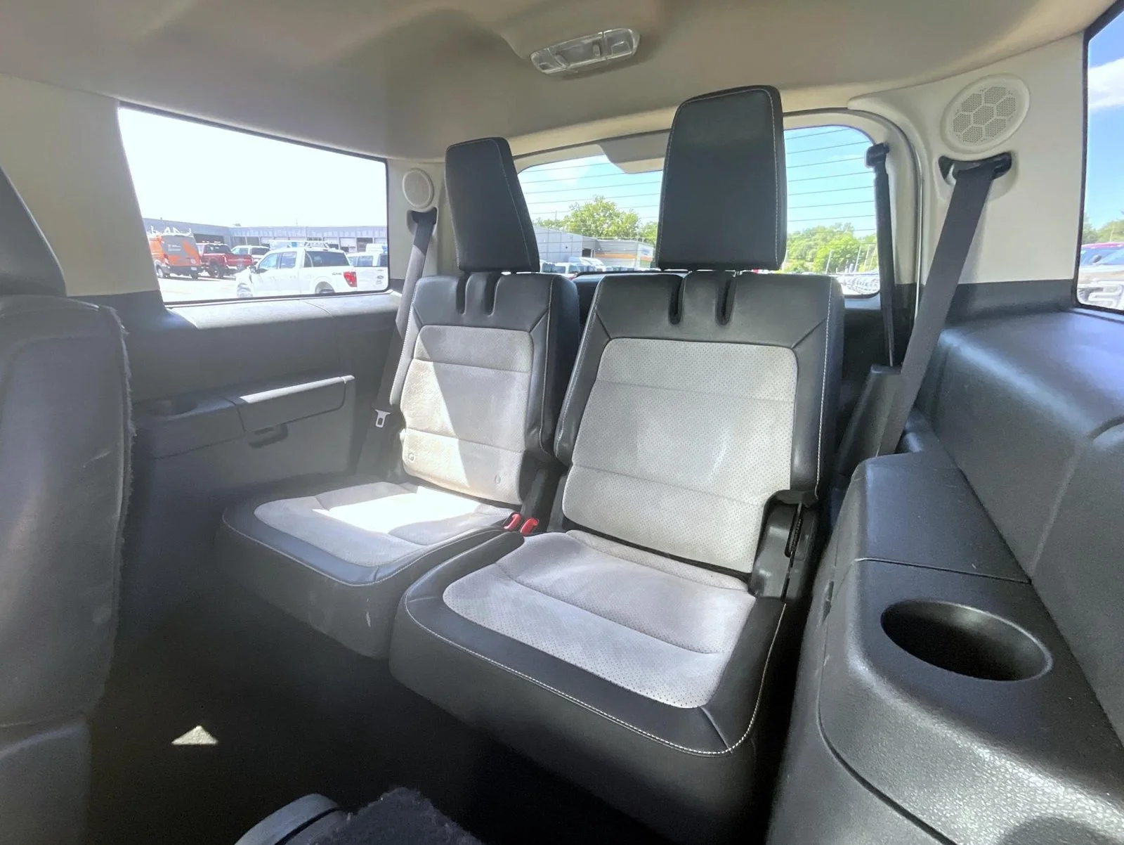 Used 2012 Silver Ford Titanium image 23