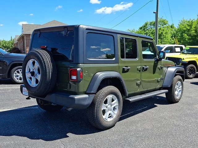 Used 2022 Green Jeep Unlimited Sport S image 6