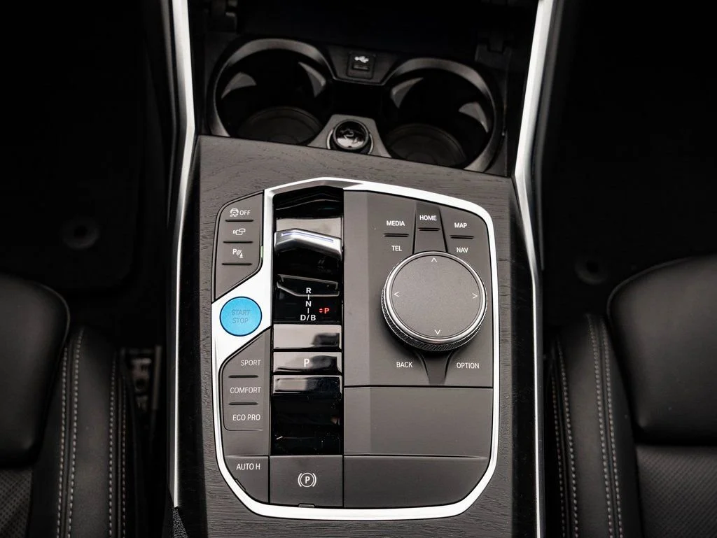 Used 2023 Alpine White BMW eDrive40 image 38